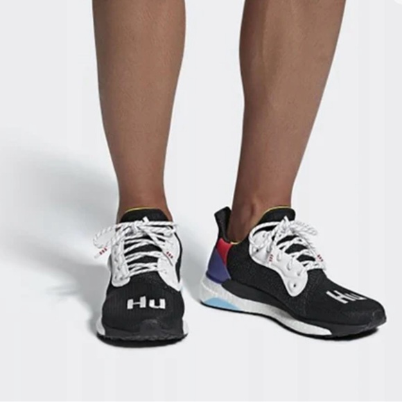 Adidas x Pharrell Solar Hu Glide
'Black' BB8041 size 7 1/2 NIB NWT - Picture 9 of 10